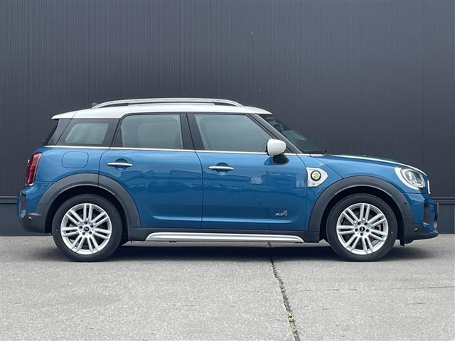 MINI Crossover 9