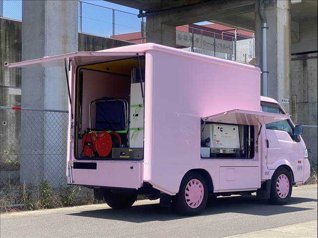 Mazda Bongo Truck 7
