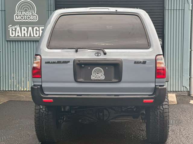 Toyota Hilux Surf 6