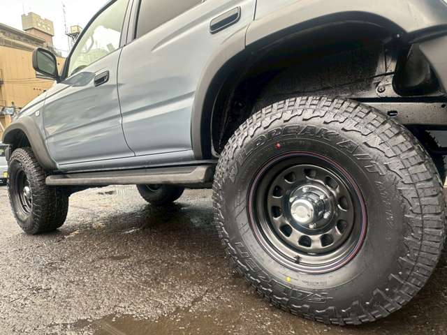 Toyota Hilux Surf 7