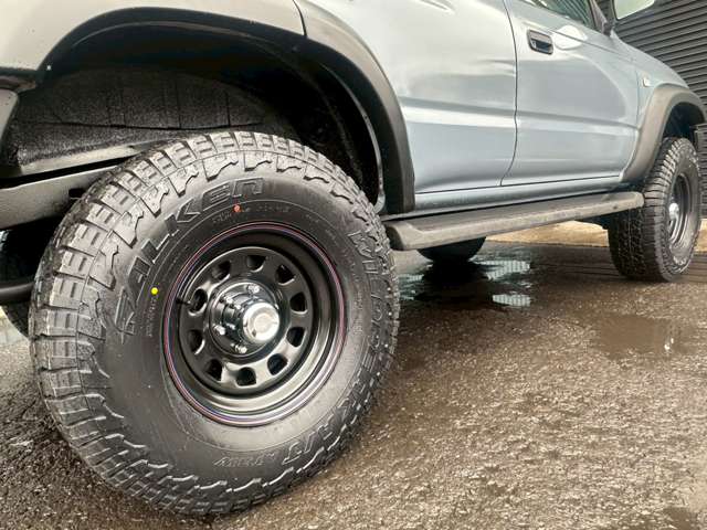 Toyota Hilux Surf 8