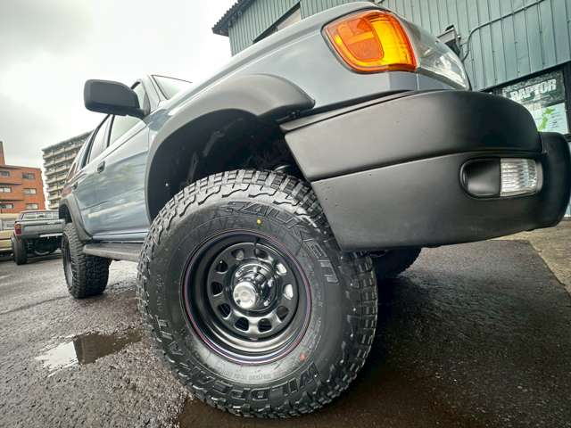 Toyota Hilux Surf 10