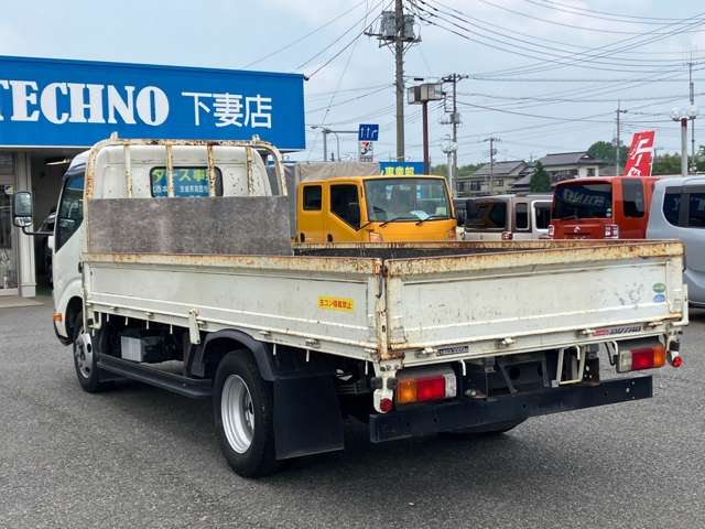 Hino Dutro 7