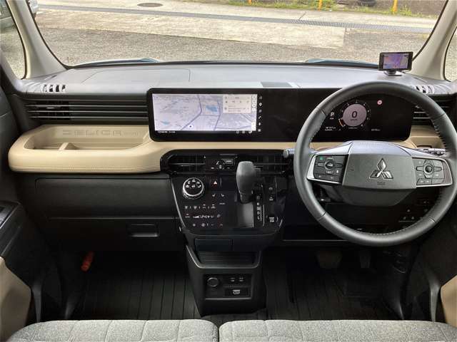 Mitsubishi Delica Mini 3