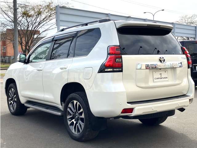 Toyota Land Cruiser Prado 7
