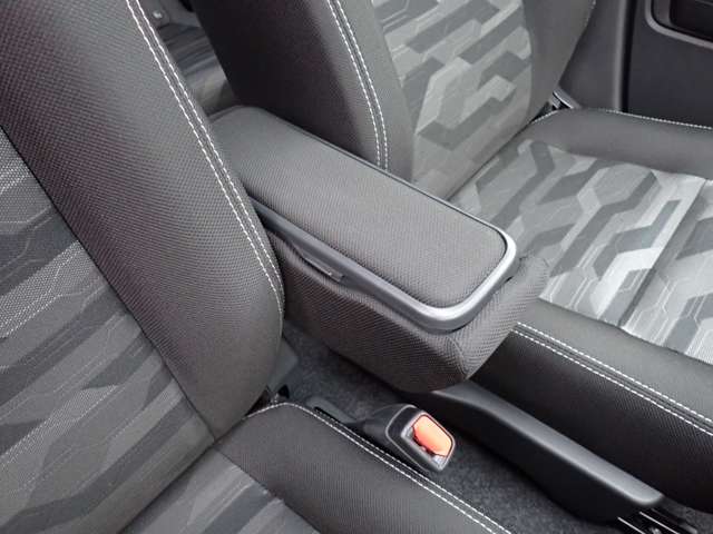 Daihatsu Taft 12