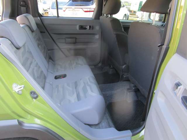 Daihatsu Taft 11