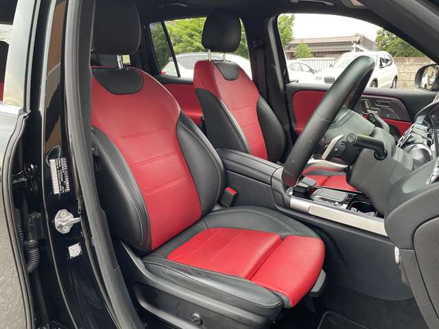 Mercedes-Benz GLB 5
