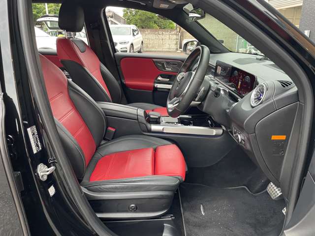 Mercedes-Benz GLB 6