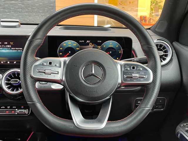 Mercedes-Benz GLB 8