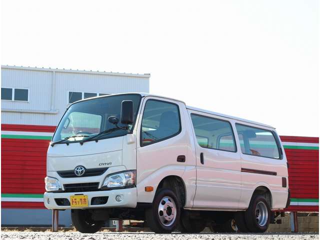 Toyota Dyna Route Van 5