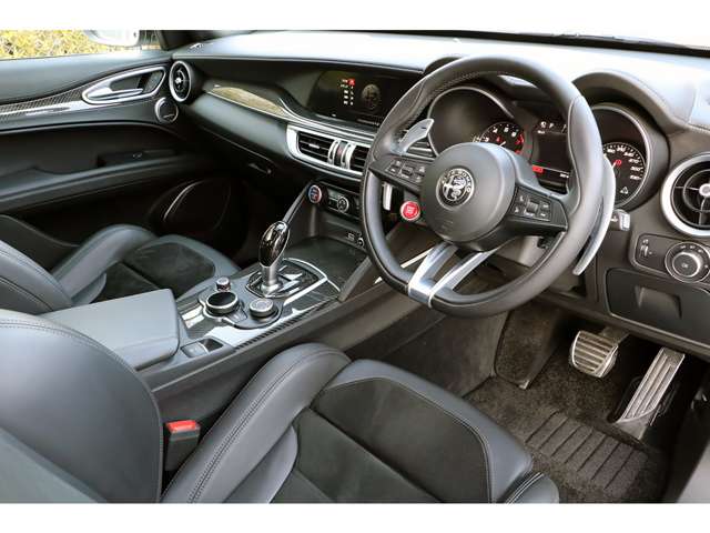 Alfa Romeo Stelvio 3