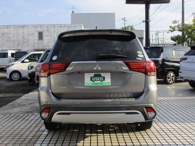Mitsubishi Outlander 7