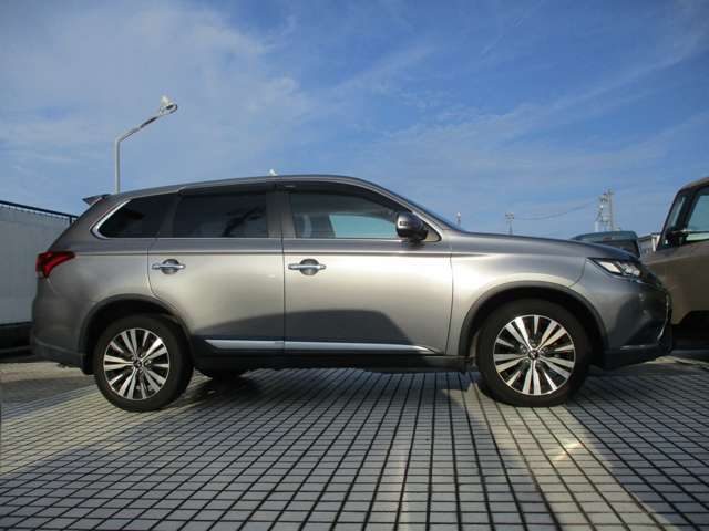 Mitsubishi Outlander 9