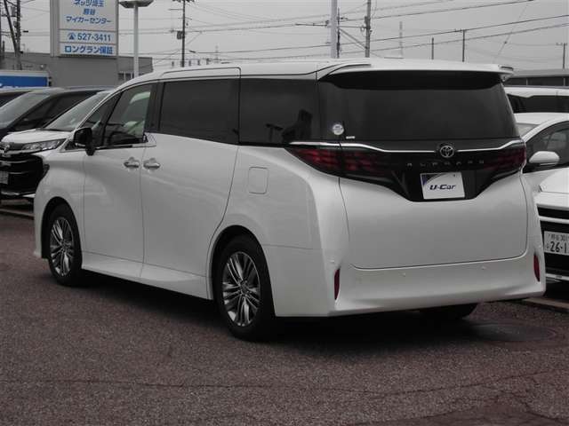 Toyota Alphard 5