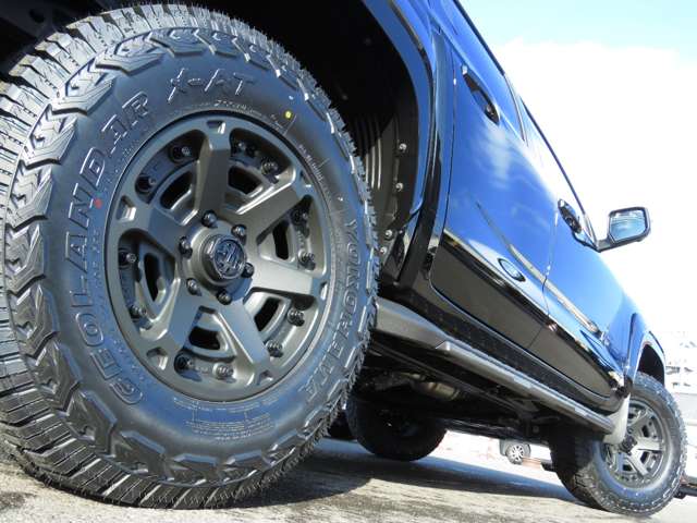 Mitsubishi Triton 9