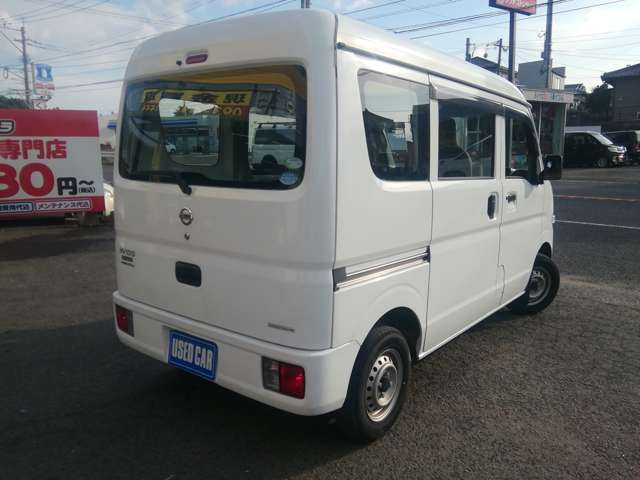 Nissan NV100 Clipper 4