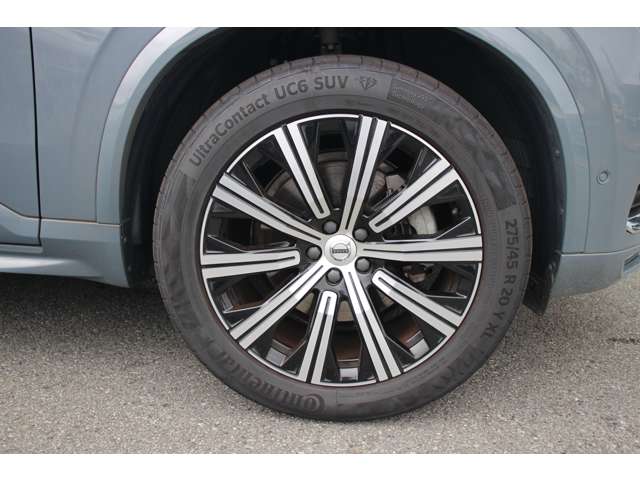 Volvo XC90 12
