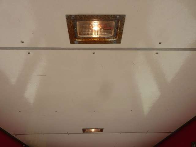 Isuzu Elf 9