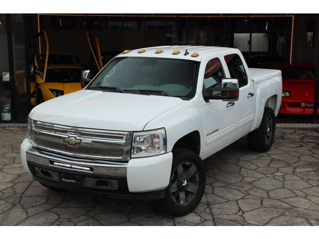Chevrolet Silverado 2