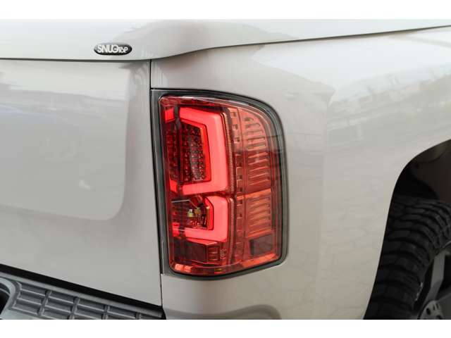 Chevrolet Silverado 9