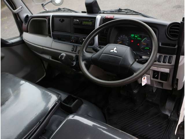 Mitsubishi Fuso Canter 4