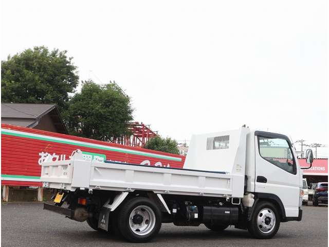 Mitsubishi Fuso Canter 9