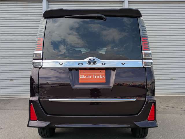 Toyota Voxy 7
