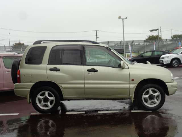 Suzuki Escudo 3