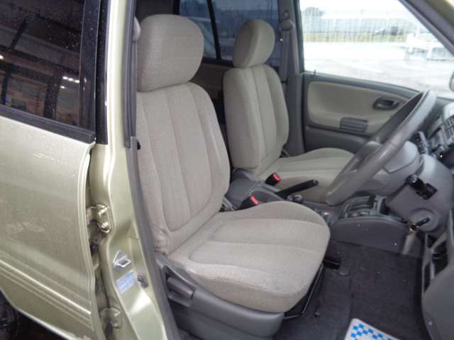 Suzuki Escudo 8