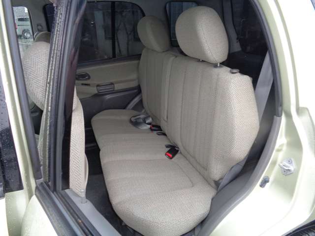 Suzuki Escudo 10