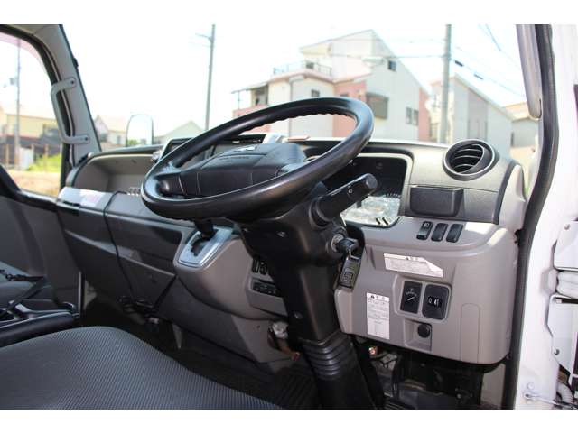 Mitsubishi Fuso Canter 11