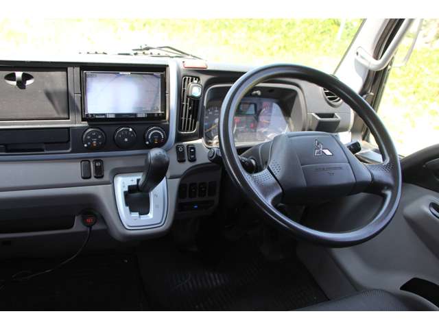 Mitsubishi Fuso Canter 8