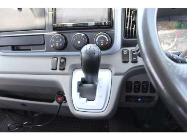 Mitsubishi Fuso Canter 10