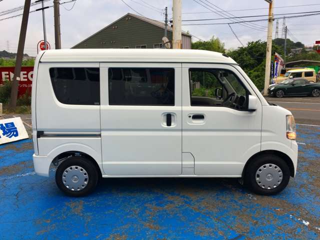 Nissan NV100 Clipper 6