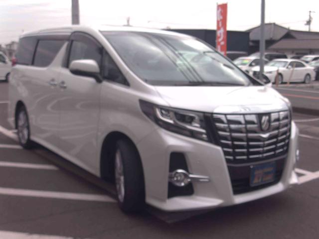 Toyota Alphard 4