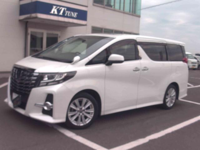 Toyota Alphard 5