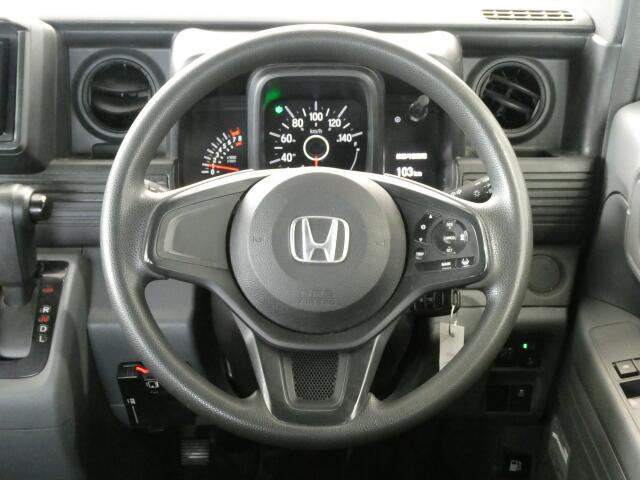 Honda N-VAN 10