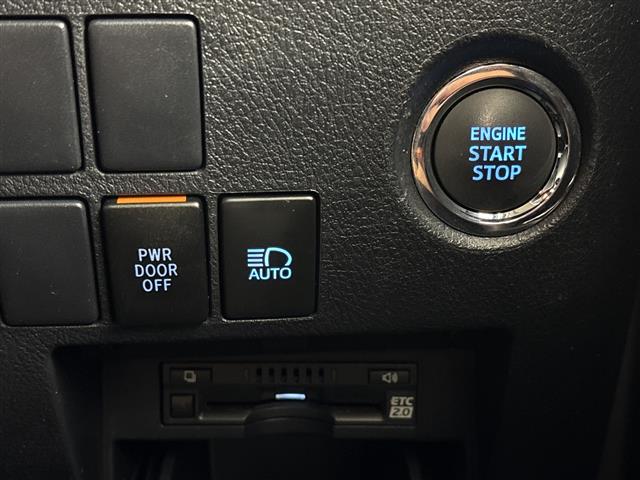 Toyota Alphard 12