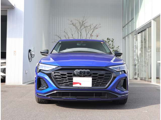 Audi Q8 Sportback e-tron 3