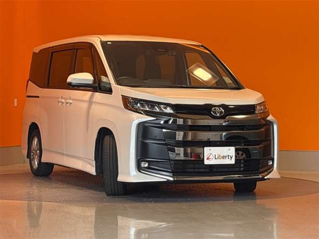 Toyota Noah 6