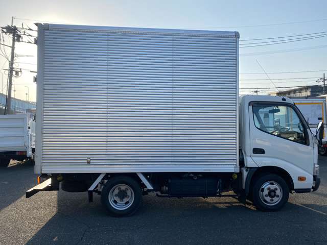 Toyota Toyoace 4