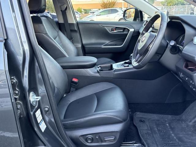 Toyota RAV4 2