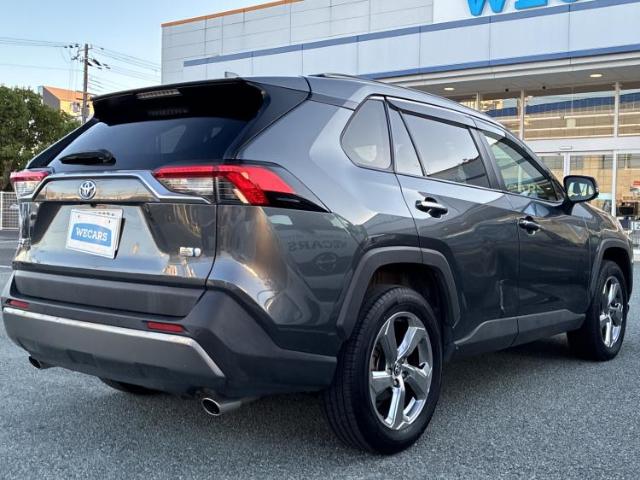 Toyota RAV4 6