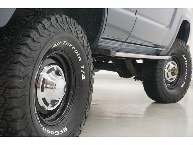 Toyota Land Cruiser 60 5