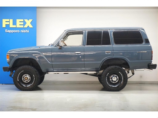 Toyota Land Cruiser 60 10