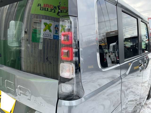 Mitsubishi Delica Mini 11