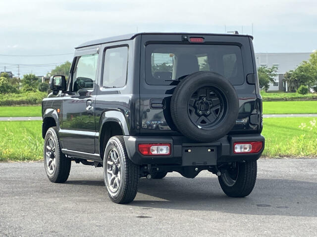 Suzuki Jimny 6