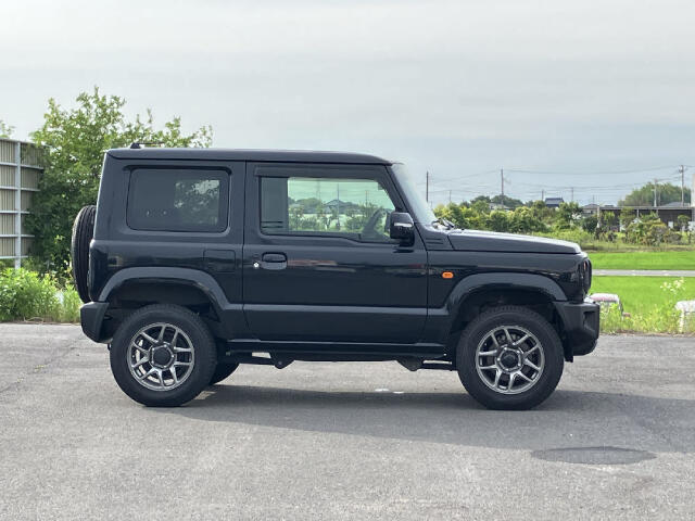 Suzuki Jimny 10