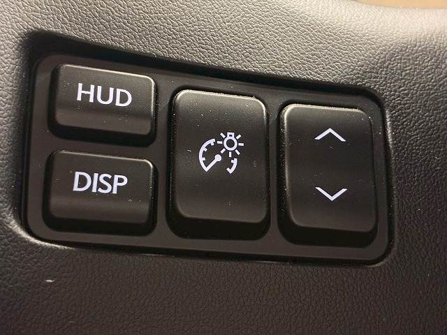 Lexus NX 11
